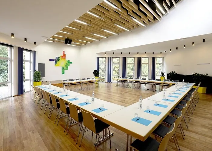 Haus Venusberg Jugendbildungsstaette Отель